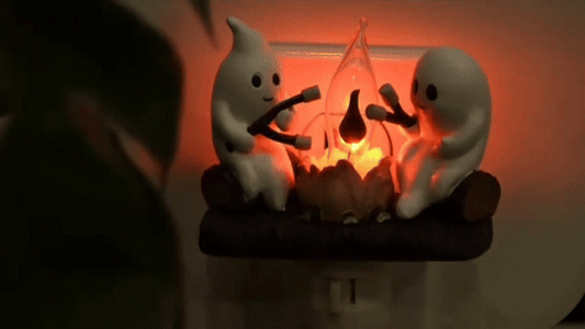 ✨ Light Up Bedtime with Friendly Ghosts Nightlight! ✨